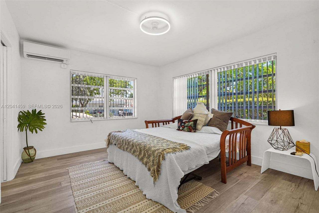 1790 E Las Olas Blvd, Unit 11, Fort Lauderdale, FL 33301 Photo