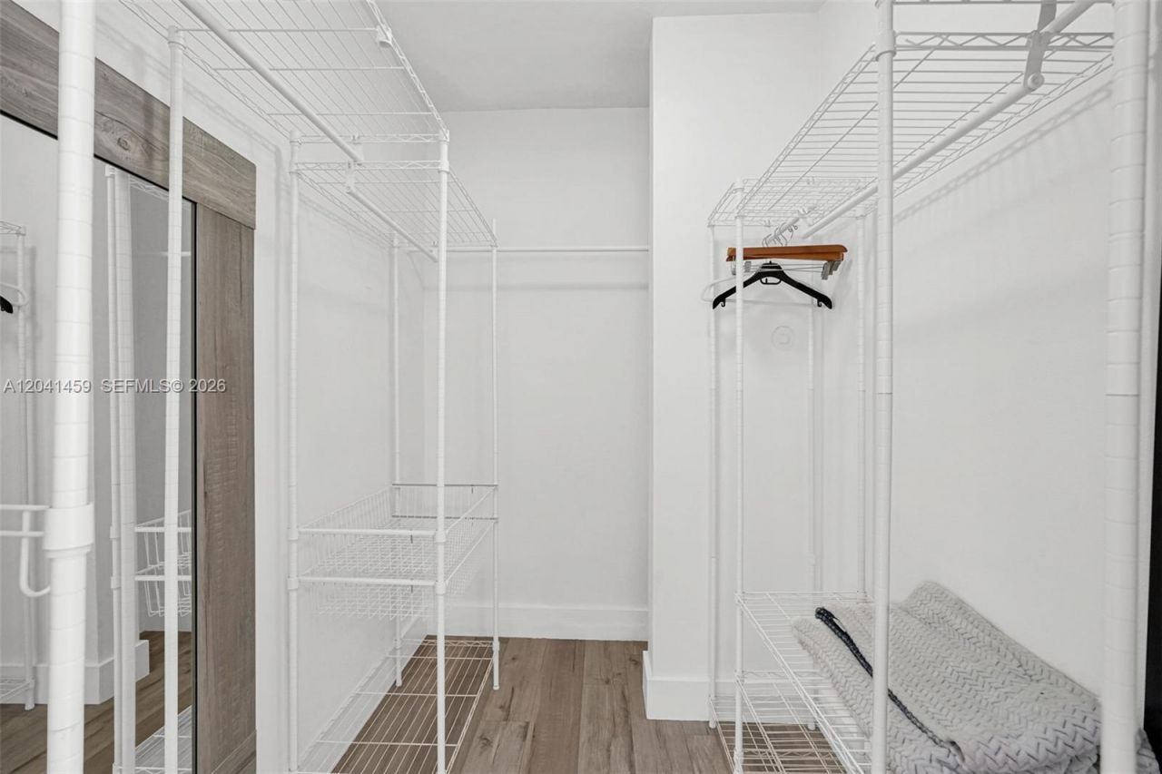 1790 E Las Olas Blvd, Unit 11, Fort Lauderdale, FL 33301 Photo