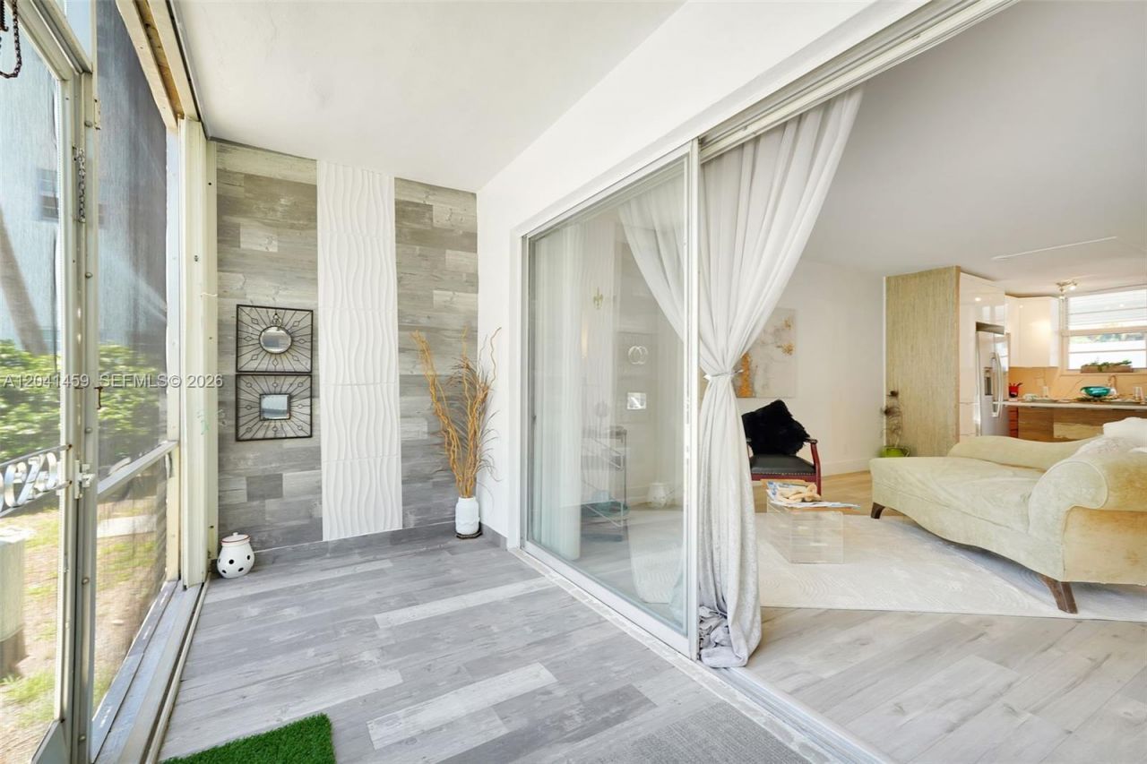 1790 E Las Olas Blvd, Unit 11, Fort Lauderdale, FL 33301 Photo
