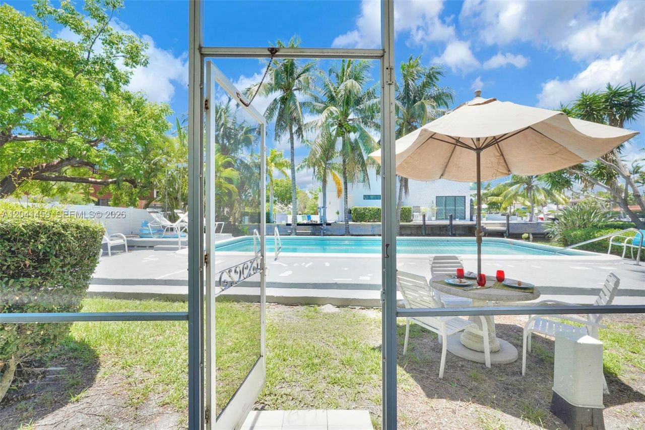 1790 E Las Olas Blvd, Unit 11, Fort Lauderdale, FL 33301 Photo