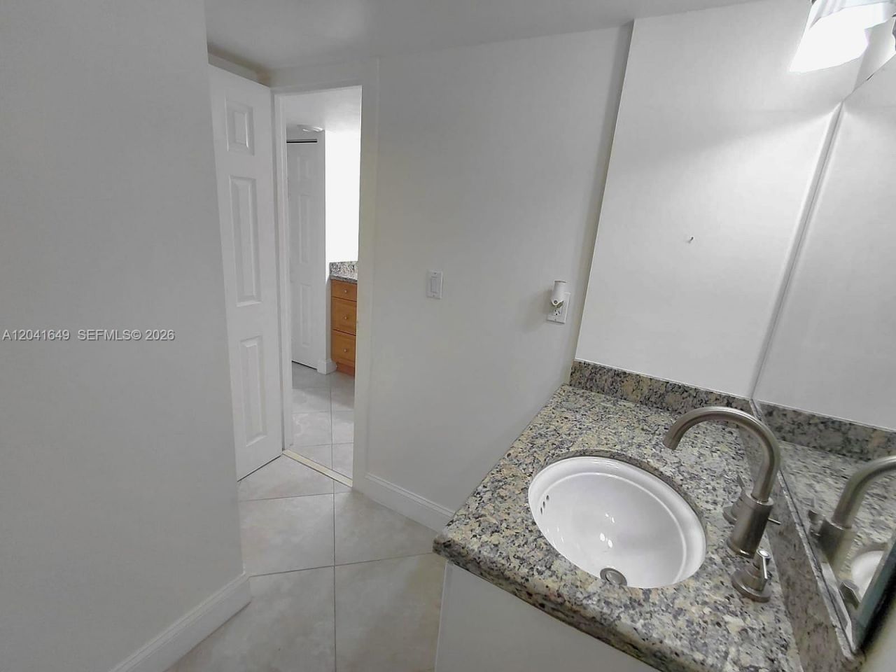 5701 Collins Ave, Unit 619, Miami Beach, FL 33140 Photo