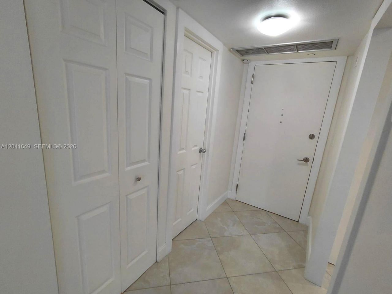 5701 Collins Ave, Unit 619, Miami Beach, FL 33140 Photo