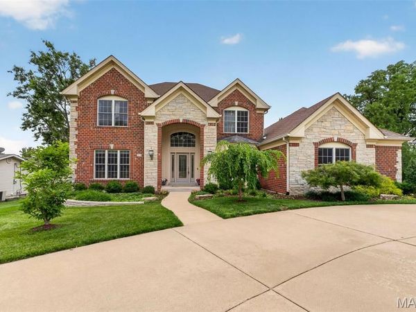 515 Graeser Road, Creve Coeur, MO 63141