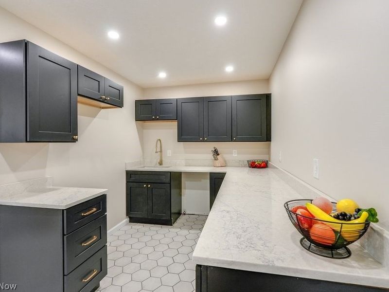 10306 Electric Boulevard, Northfield Village, OH 44067 Photo 16