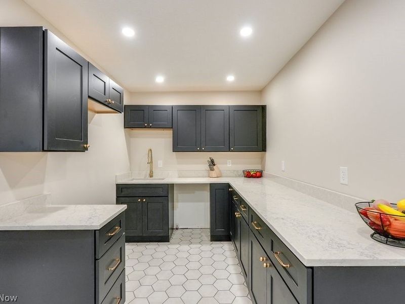 10306 Electric Boulevard, Northfield Village, OH 44067 Photo 17