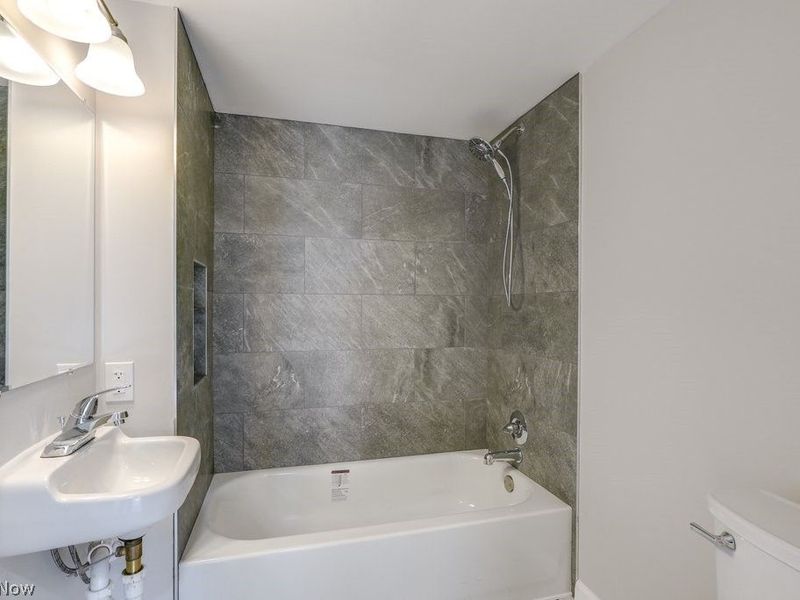 10306 Electric Boulevard, Northfield Village, OH 44067 Photo 18