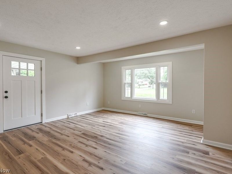 10306 Electric Boulevard, Northfield Village, OH 44067 Photo 9