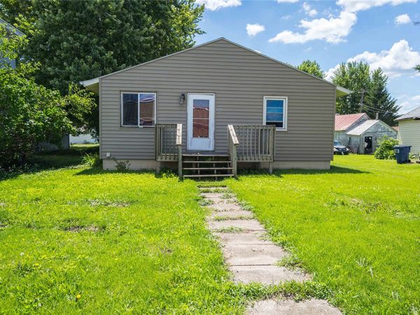 206 S Elm Street, Gilman, IA 50106