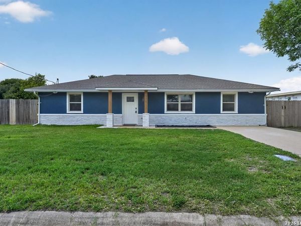 111 Fawn Run, Kerrville, TX 78028