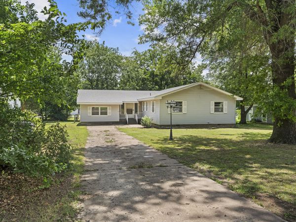 324 S Ross Street , Vinita, OK 74301