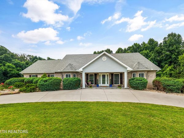 1620 Laramie, Seymour, TN 37865