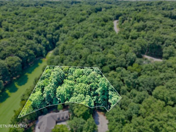 32 Claremont Circle, Crossville, TN 38558