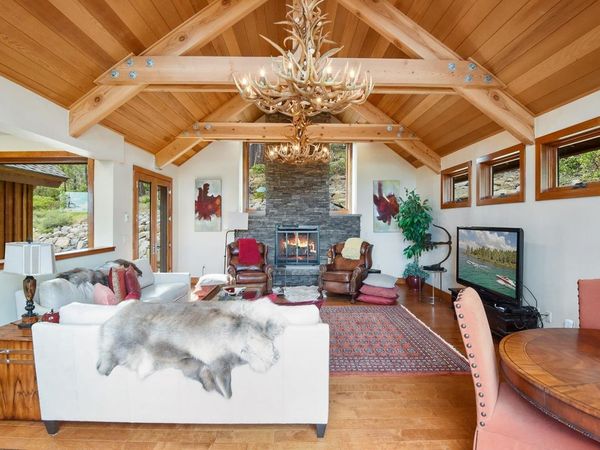 3305 Dardanelles Avenue, Tahoe City, CA 96145