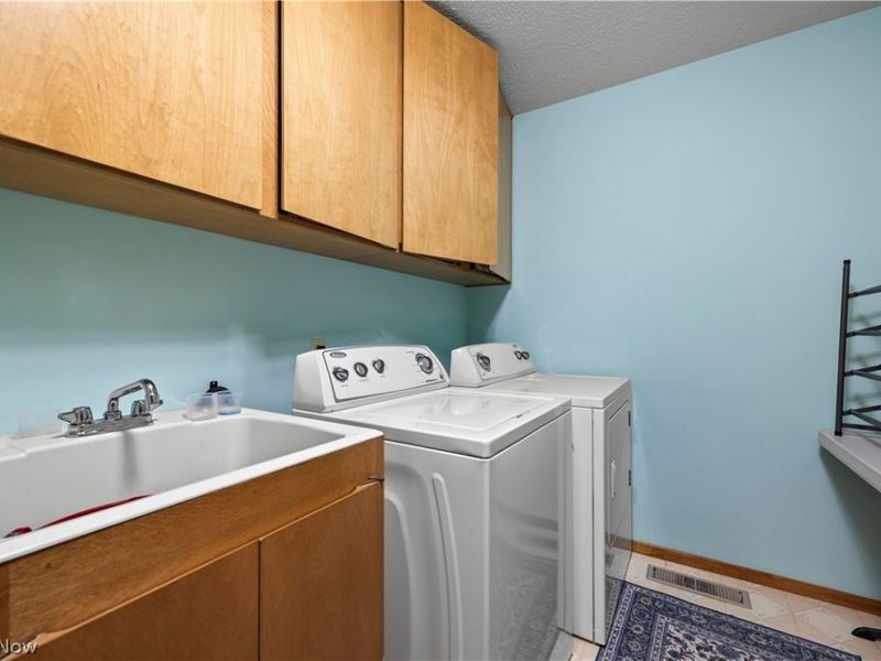 13228 Olympus Way, Strongsville, OH 44149 Photo 18