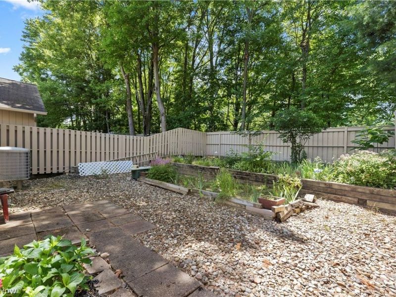 13228 Olympus Way, Strongsville, OH 44149 Photo 32