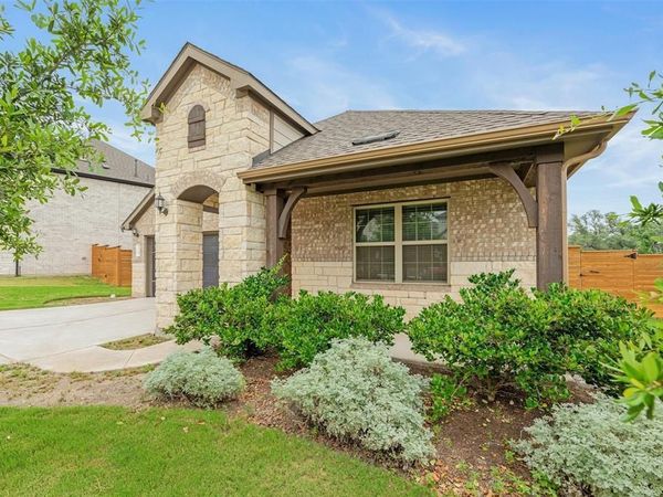 1808 Donetto DR, Leander, TX 78641