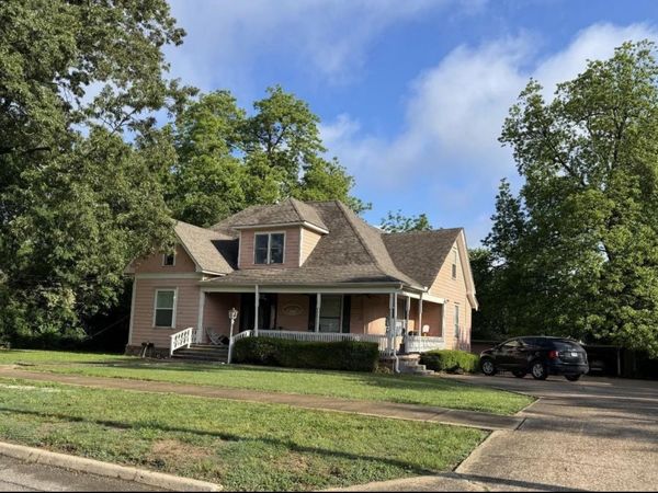 622 W Oak Avenue , Jonesboro, AR 72401