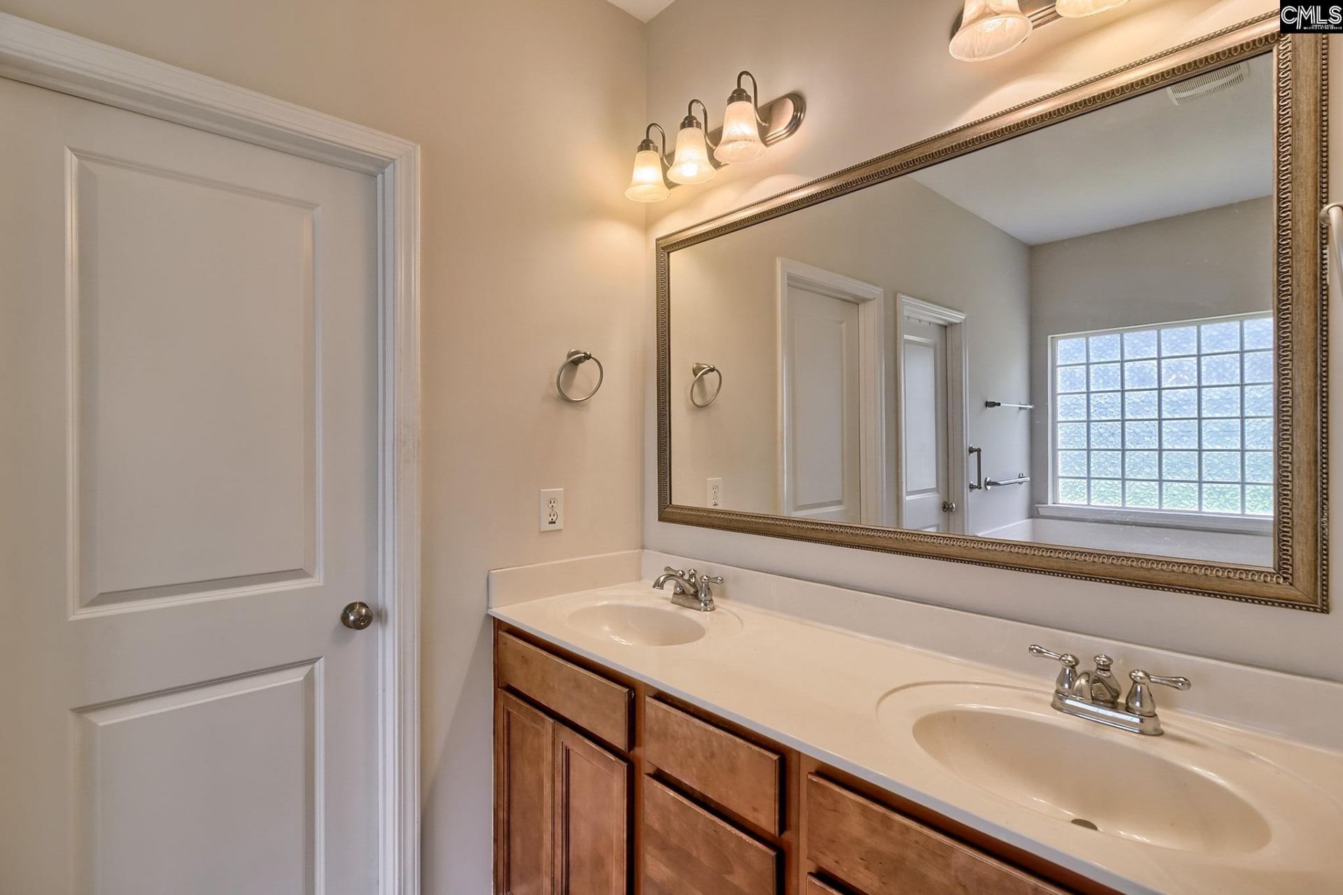 453 Crawley Lane Photo 21