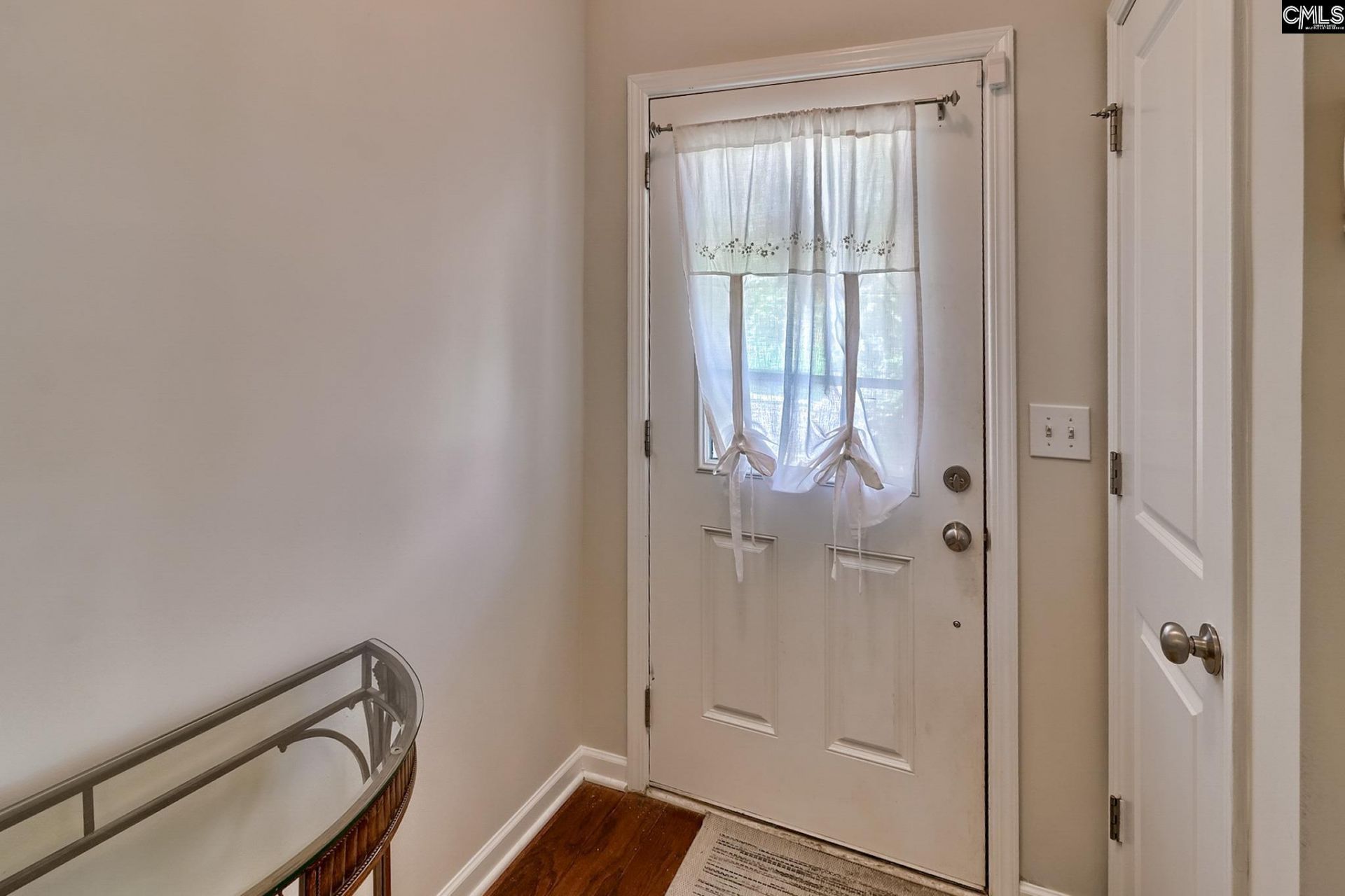 453 Crawley Lane Photo 5