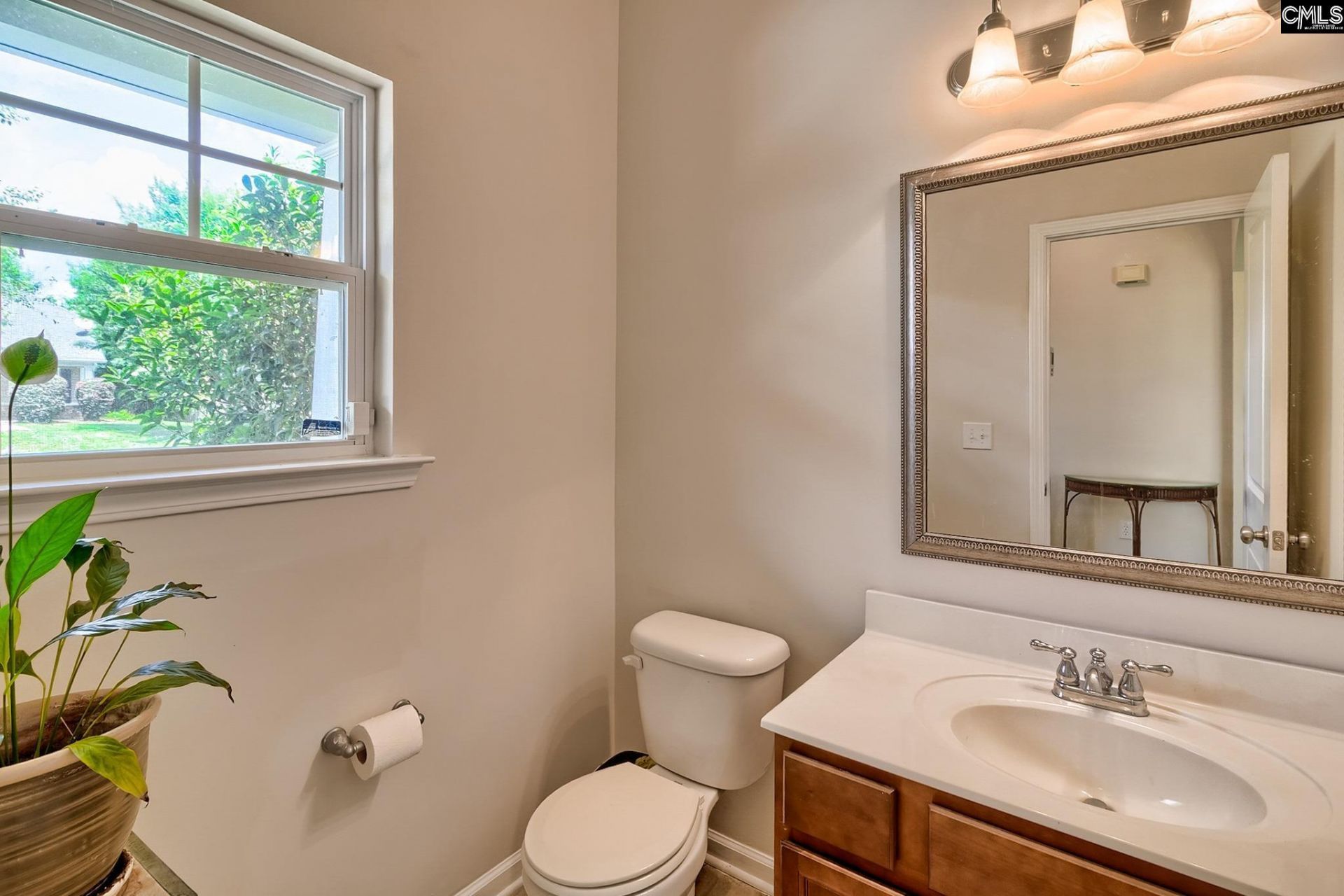 453 Crawley Lane Photo 6