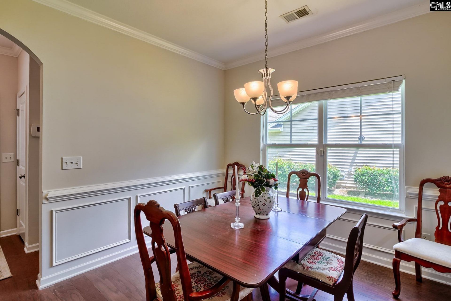 453 Crawley Lane Photo 8