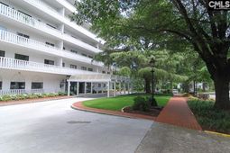 1829 Senate Street  photo 4