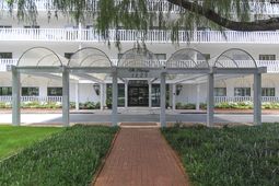 1829 Senate Street  photo 4