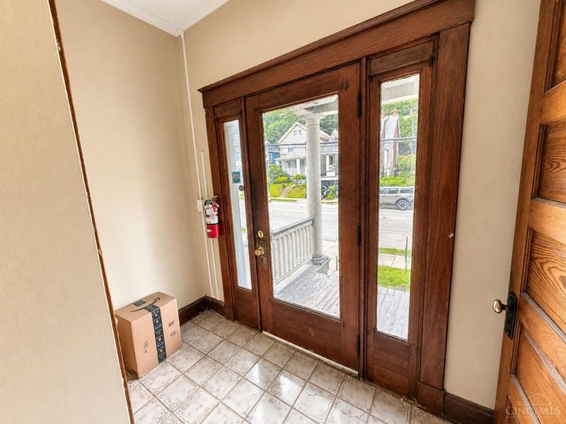 3111 Linwood Avenue, Cincinnati, OH 45208 Photo 5