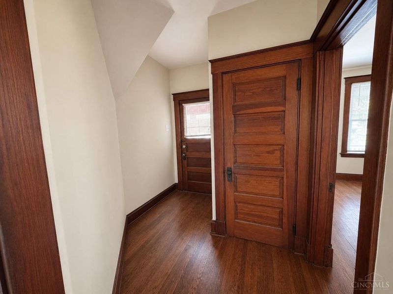 3111 Linwood Avenue, Cincinnati, OH 45208 Photo 6