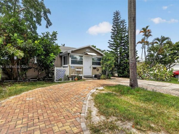 2315 Johnson St , Hollywood, FL 33020