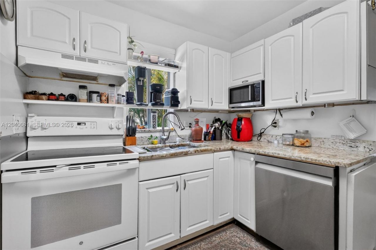 2315 Johnson St , Hollywood, FL 33020 Photo