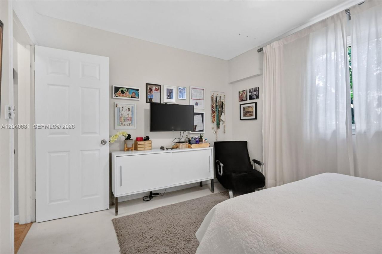 2315 Johnson St , Hollywood, FL 33020 Photo