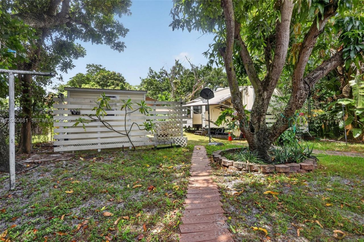 2315 Johnson St , Hollywood, FL 33020 Photo