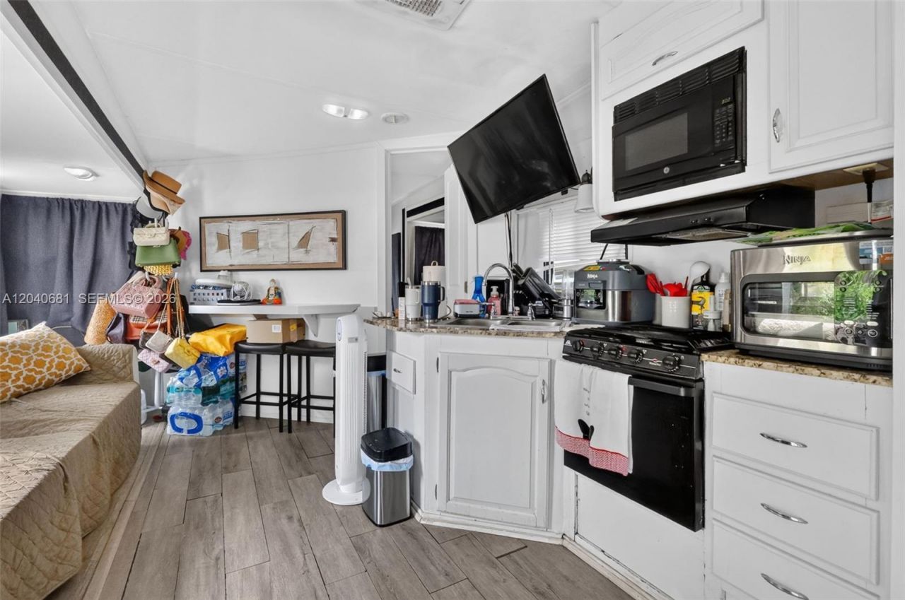 2315 Johnson St , Hollywood, FL 33020 Photo