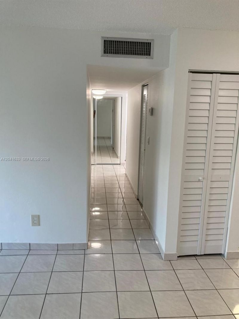 210 Fontainebleau Blvd , Unit 306, Miami, FL 33172 Photo