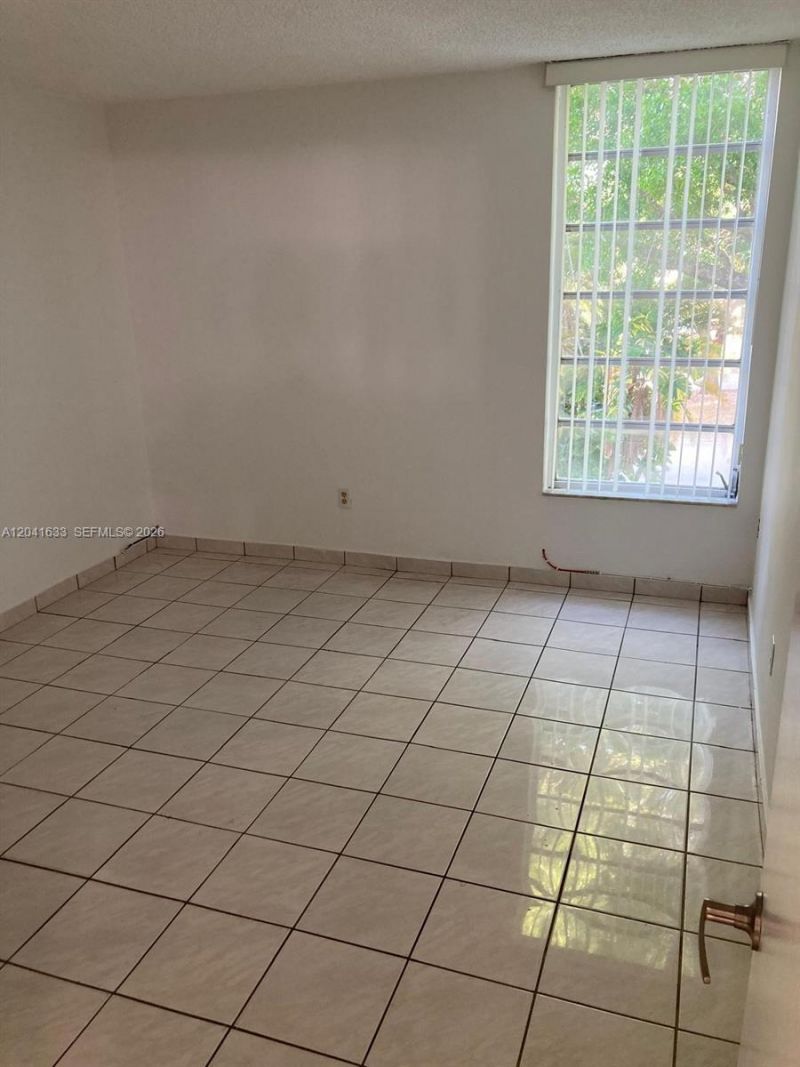 210 Fontainebleau Blvd, Unit 306, Miami, FL 33172 Photo