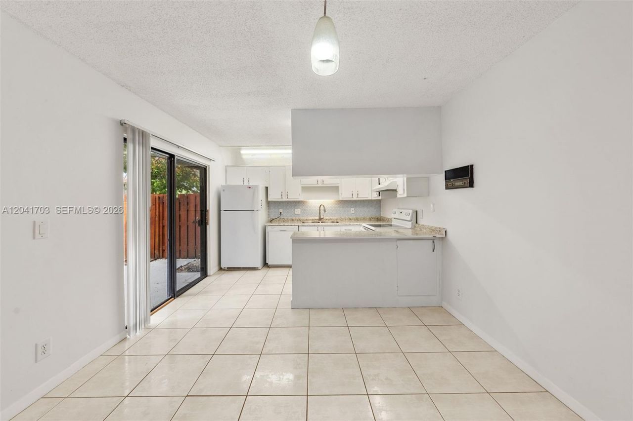 3118 Spanish Wells Dr , Unit 15-C, Delray Beach, FL 33445 Photo