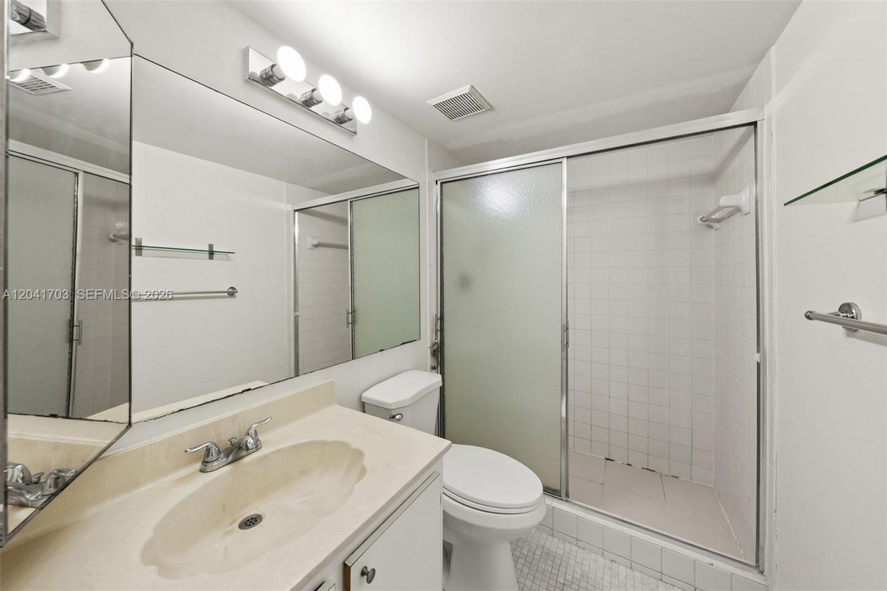 3118 Spanish Wells Dr , Unit 15-C, Delray Beach, FL 33445 Photo