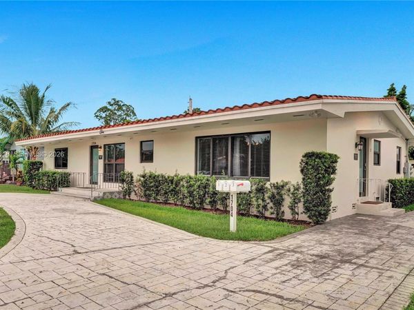 1704 Rodman St , Hollywood, FL 33020