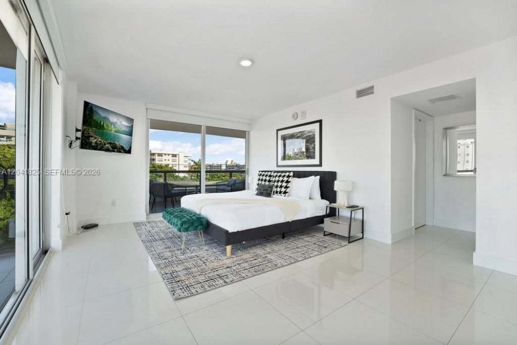 9261 E Bay Harbor Dr , Unit 507, Bay Harbor Islands, FL 33154 Photo