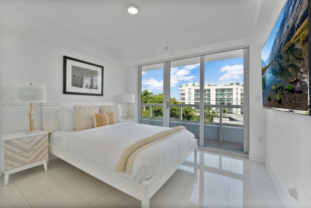 9261 E Bay Harbor Dr , Unit 507, Bay Harbor Islands, FL 33154 Photo