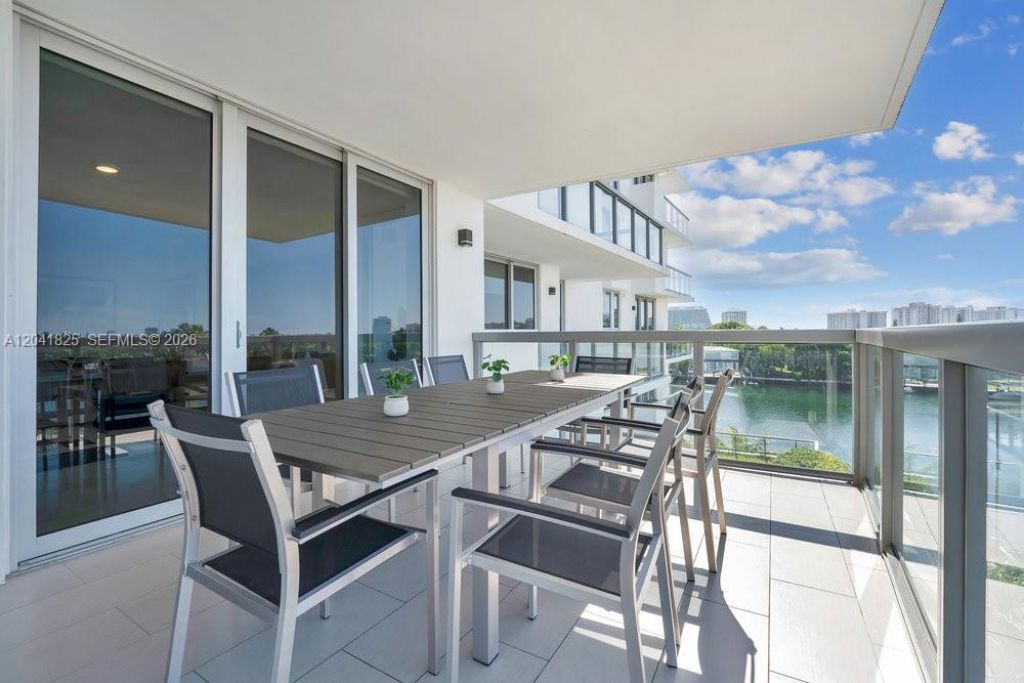 9261 E Bay Harbor Dr , Unit 507, Bay Harbor Islands, FL 33154 Photo