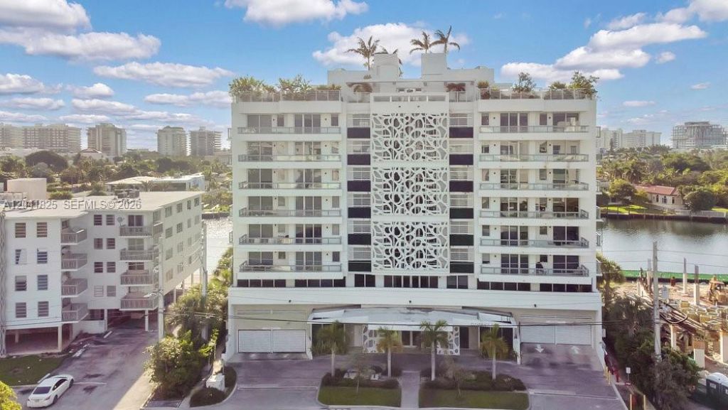 9261 E Bay Harbor Dr , Unit 507, Bay Harbor Islands, FL 33154 Photo
