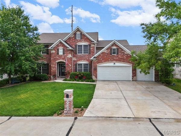 4141 Millers Ridge , St Charles, MO 63304
