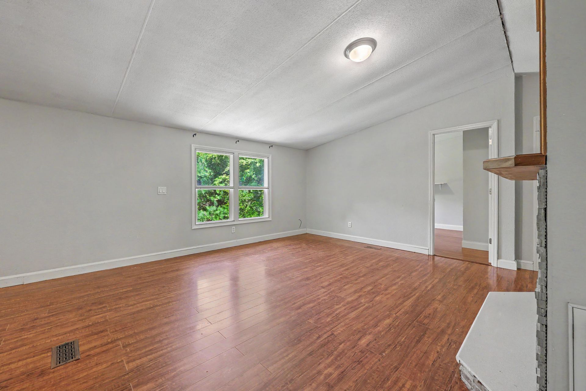 3585 Riley Wright Road Photo 10