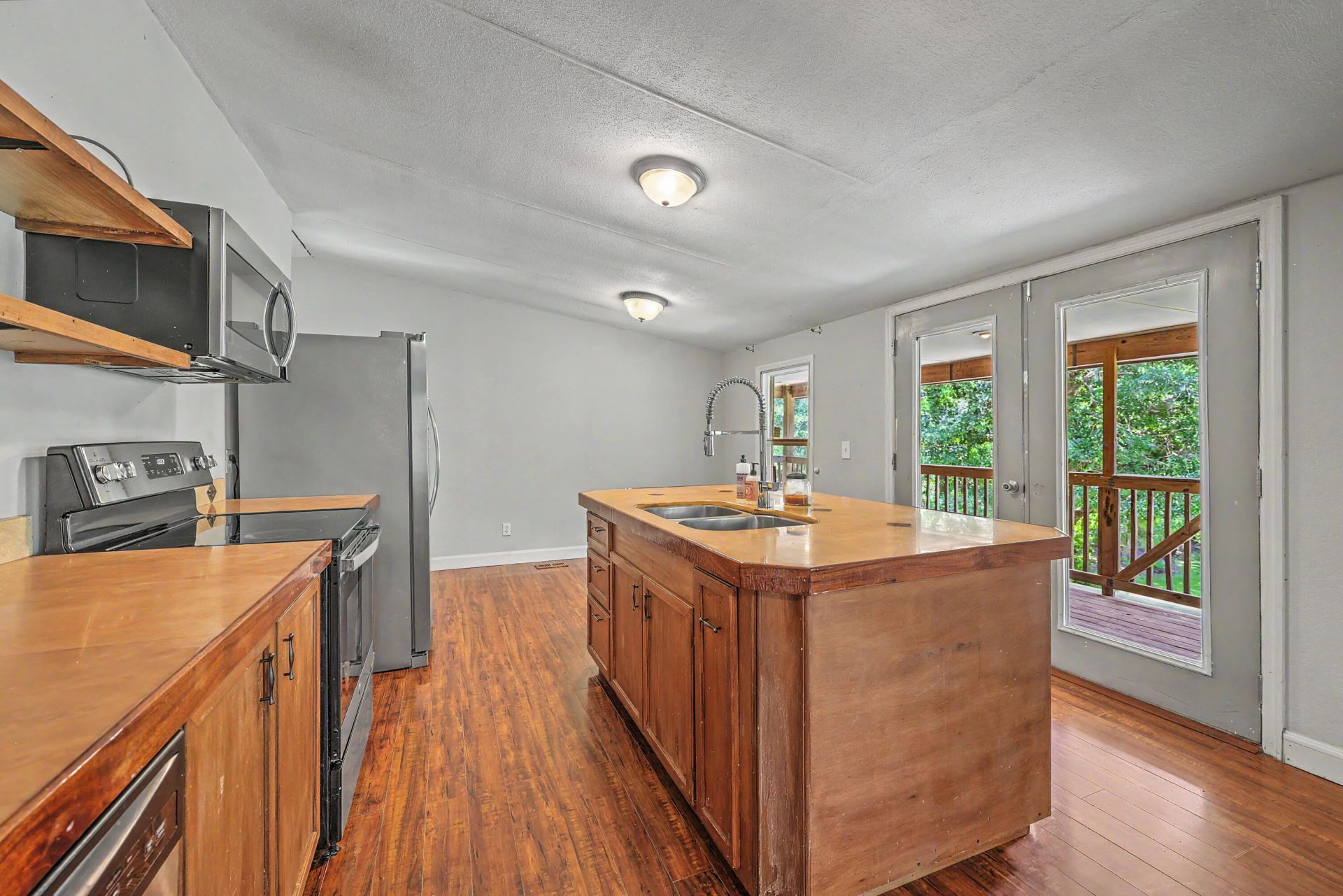 3585 Riley Wright Road Photo 4