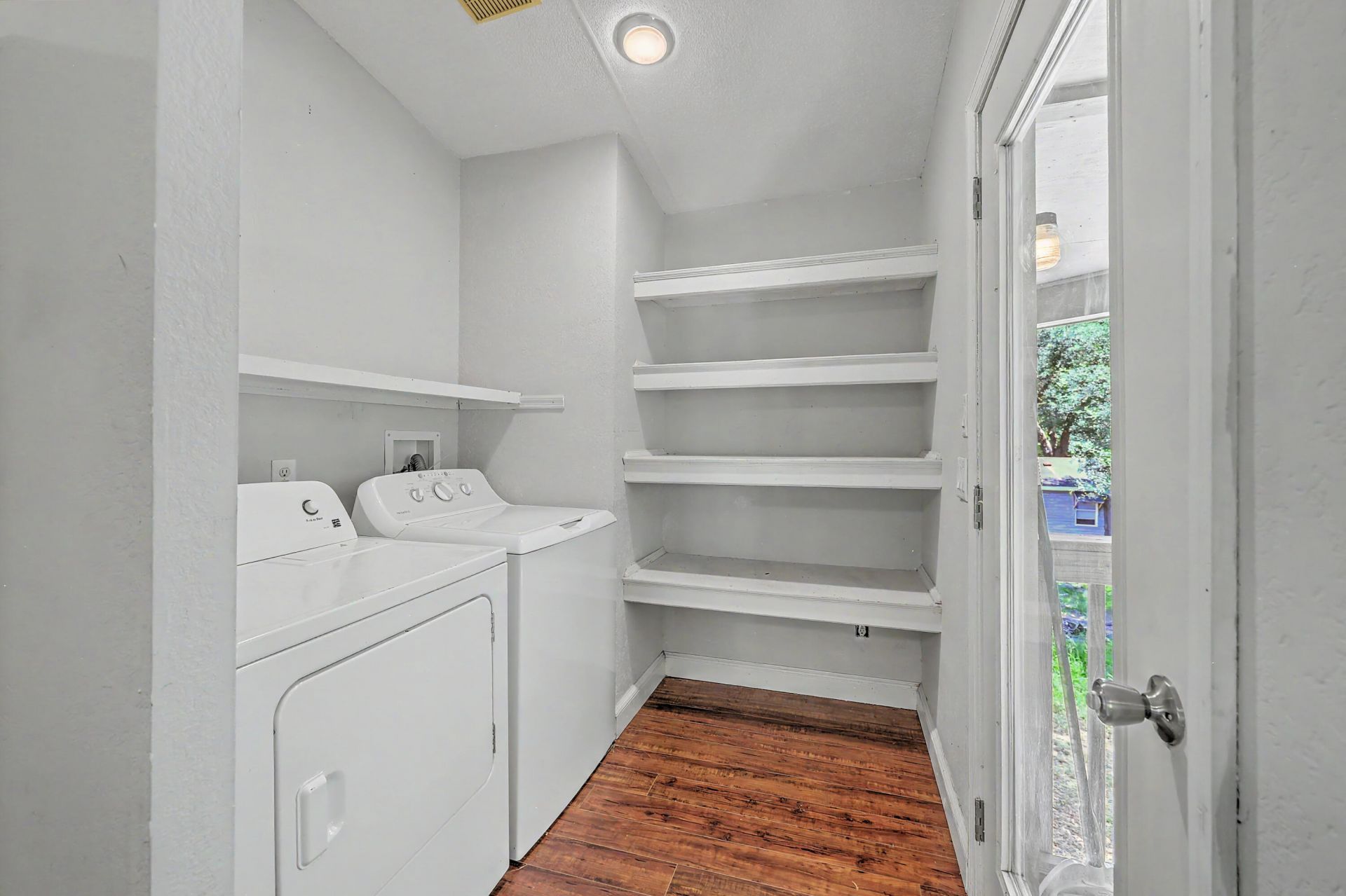 3585 Riley Wright Road Photo 8