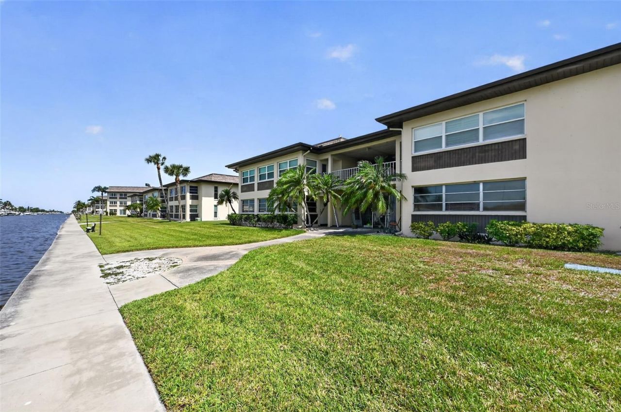 4758 Jasper Drive , Unit 104, New Port Richey, FL 34652 Photo