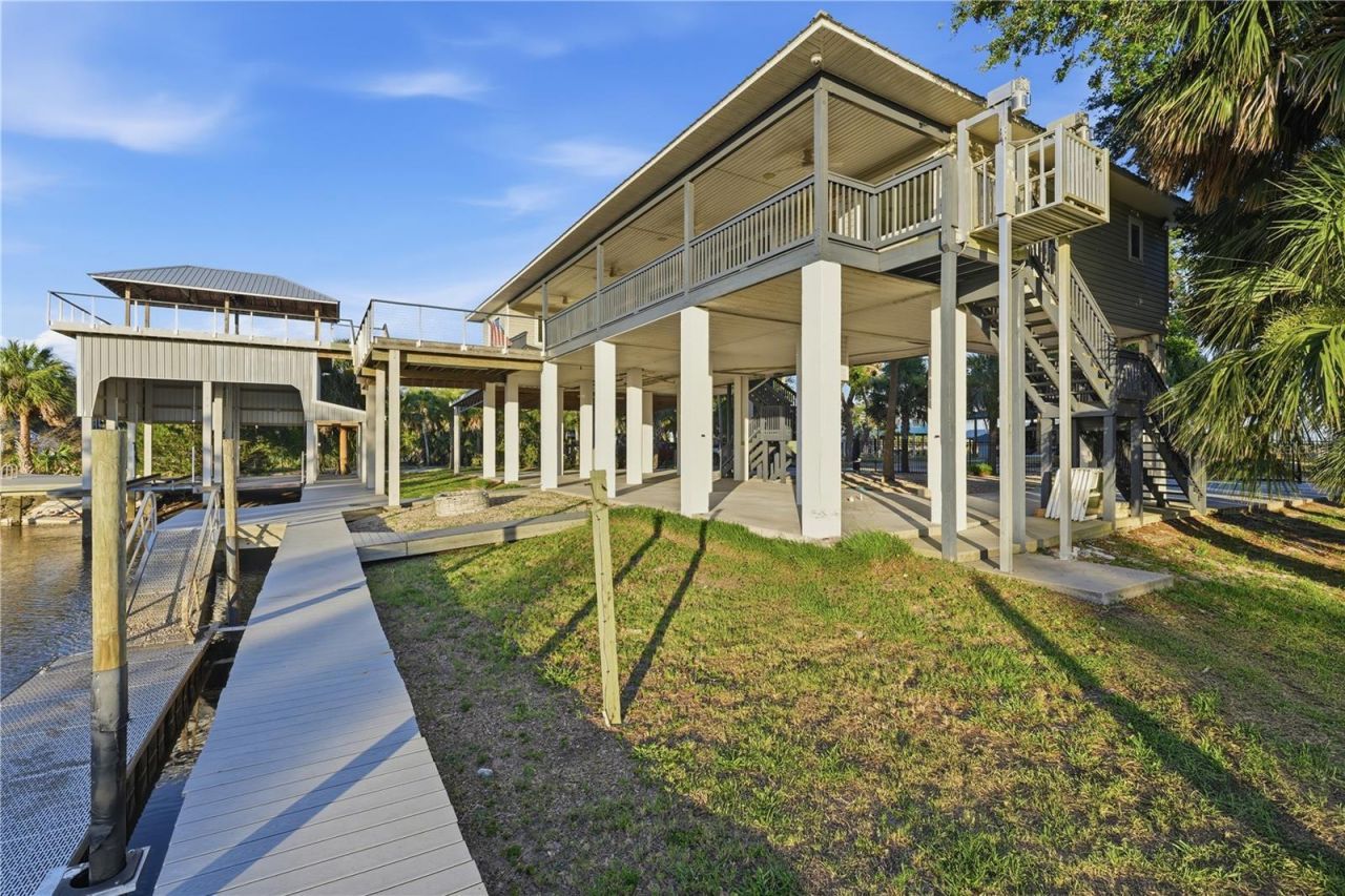38 SE 195th Street , Suwannee, FL 32692 Photo