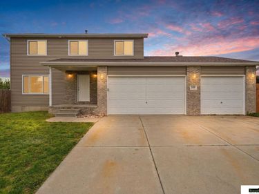 3401 Meridian Drive, Lincoln, NE 68504